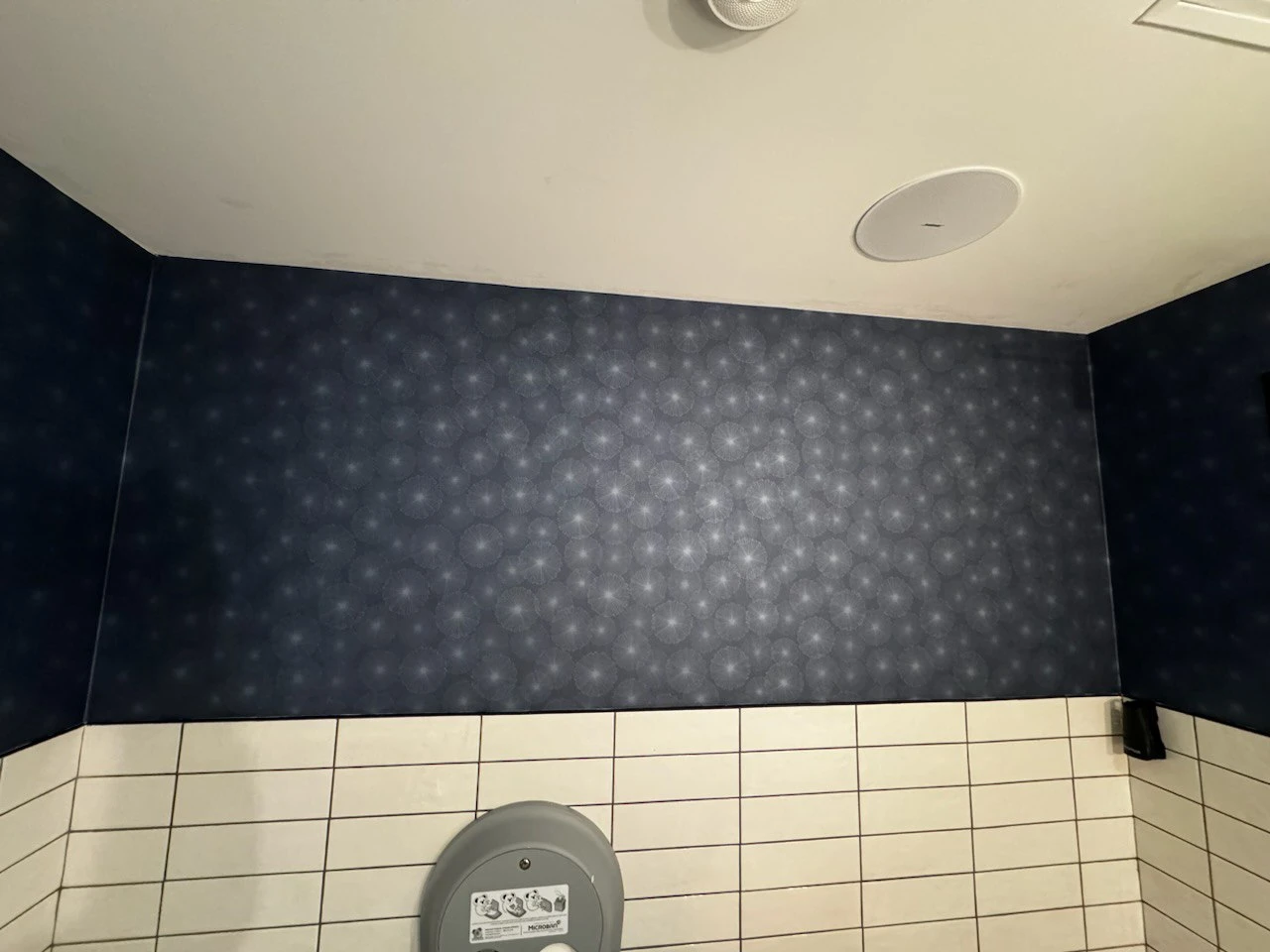 Residential wallpaper installation service in Washington